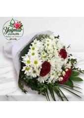 Beyaz Papatya 3 lü Kırmızı Gül Buketi